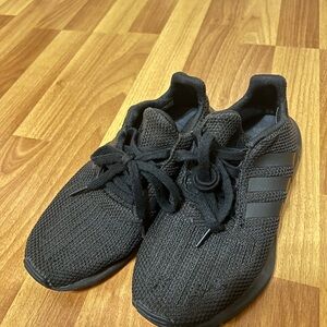 Women’s adidas running sneakers 5 1/2